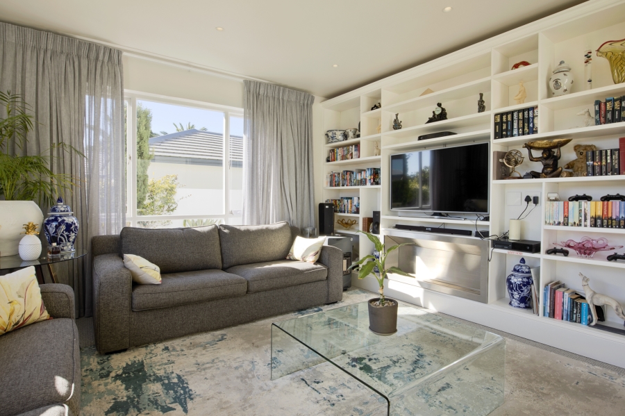 To Let 3 Bedroom Property for Rent in Sunset Beach Western Cape